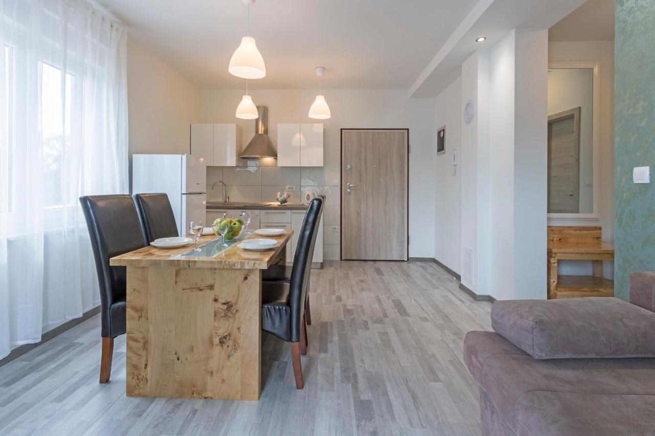 Nice And New Peroj Extérieur photo
