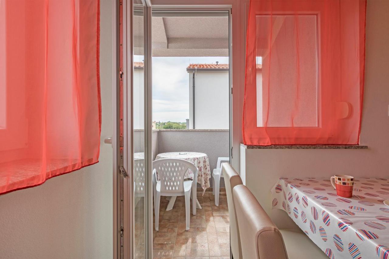 Nice And New Peroj Extérieur photo